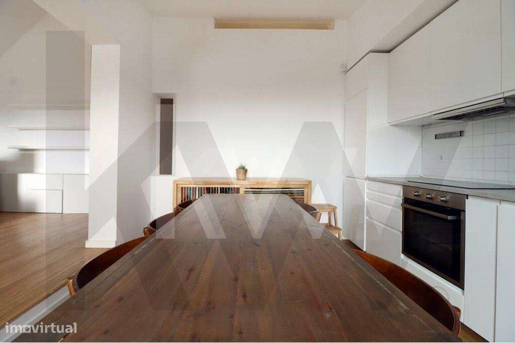 Moradia Térrea com charme e espaço exterior para Arrendamento no Bairr - Grande imagem: 3/25