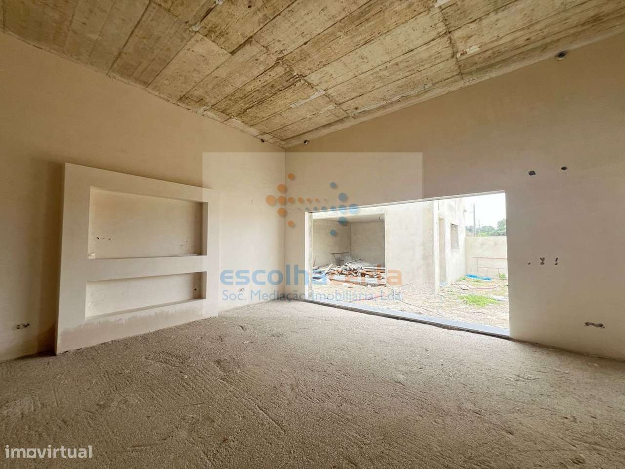 Moradia T5 C/ Piscina-8