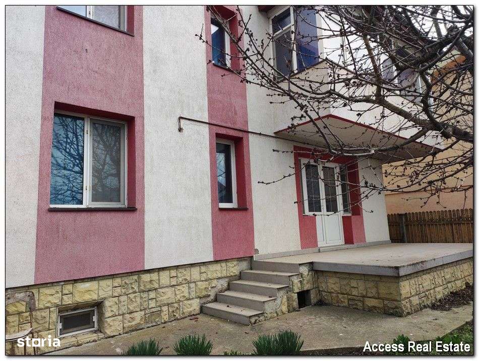 Vilă pe malul lacului Siutghiol, lângă parc-11