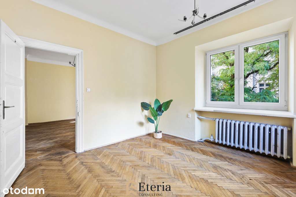 miejski romantyzm, wysoki sufit i jasne wnętrze - Pełny obrazek: 5/12