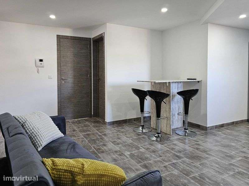 Arrenda-se T4 em Coimbra - Grande imagem: 4/11