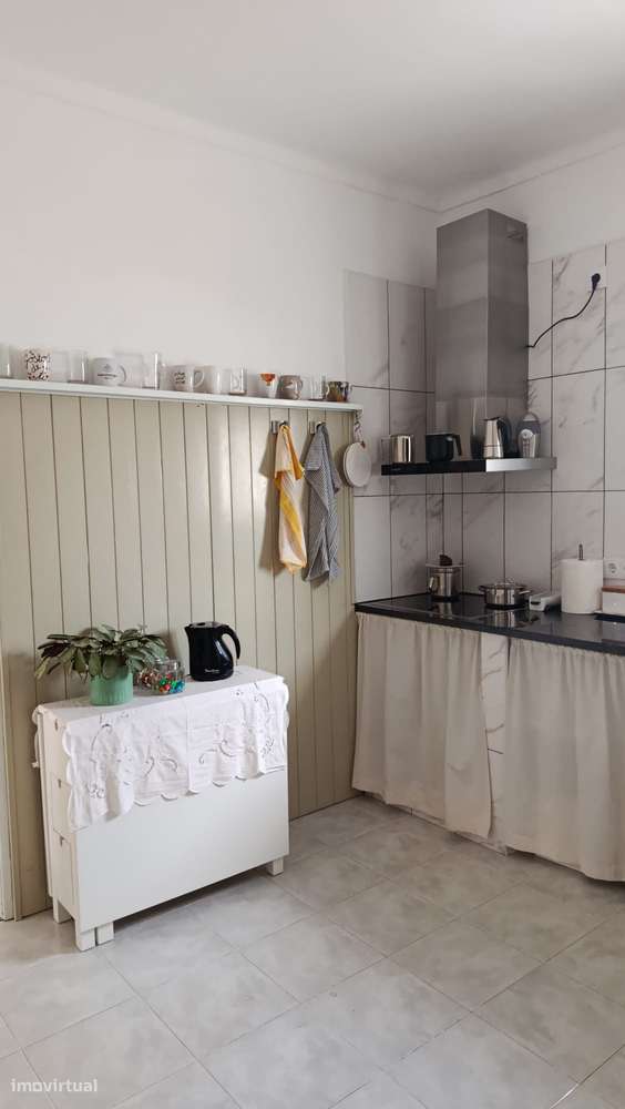 Moradia T9 Isolada com Jardim em Sagres-7