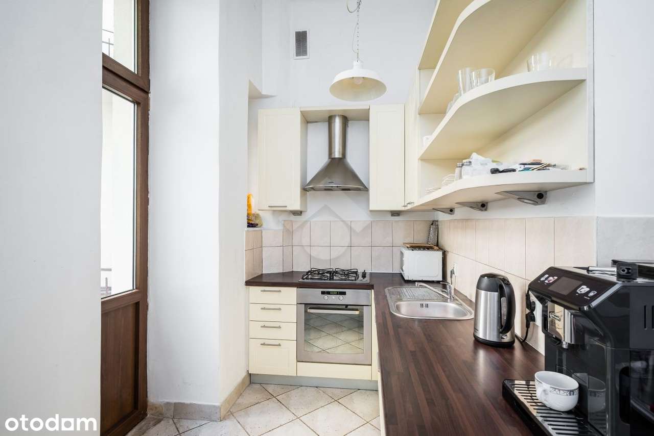 3 pokojowe mieszkanie w urokliwej kamienicy!-9