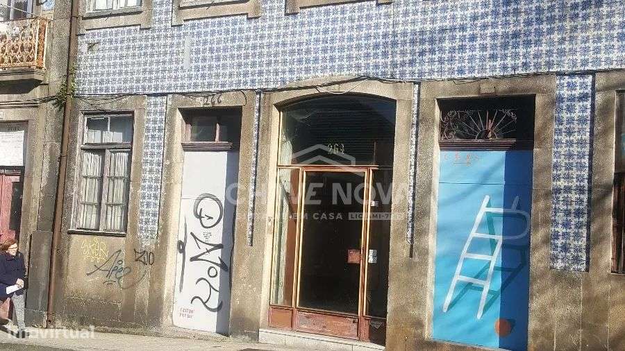 Prédio p/ Reabilitar c/ Pip Aprovado, na Baixa do Porto - Grande imagem: 3/23