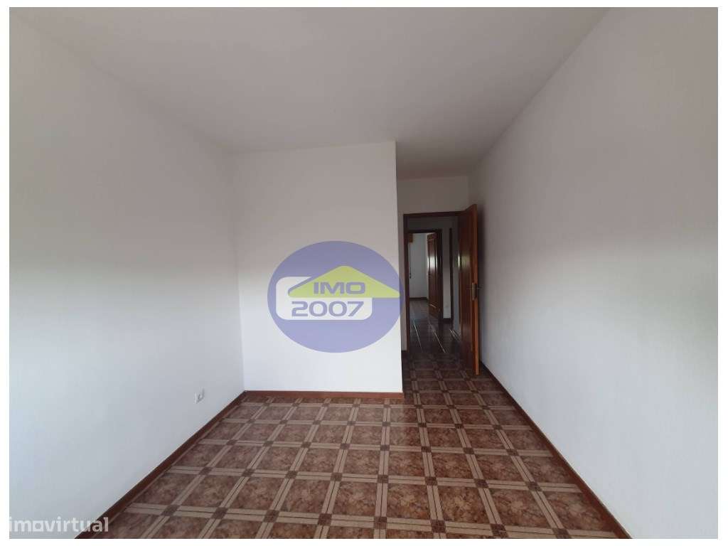 Apartamento T3 em Vila Nova de Gaia-11