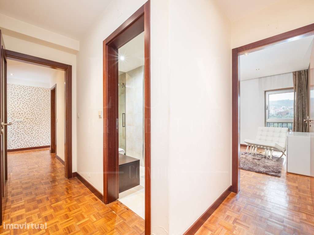Apartamento T3 | Avenida Elísio de Moura, Coimbra-9