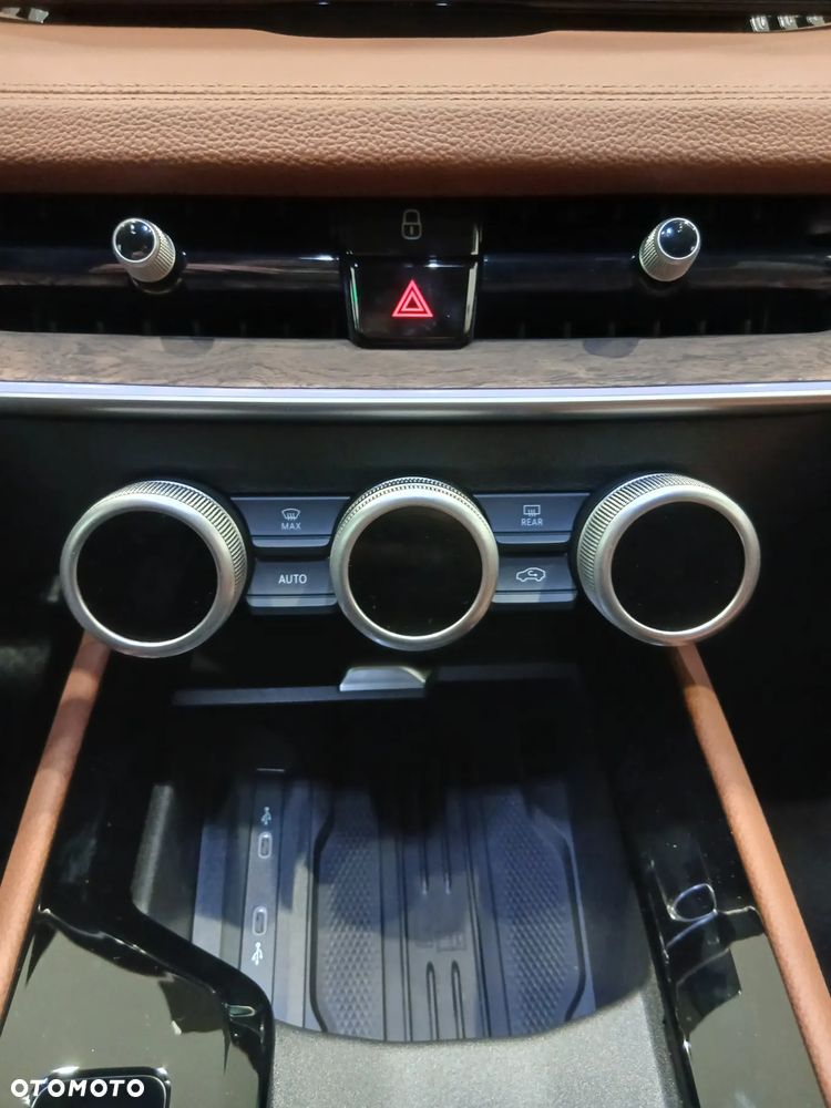 Škoda Superb L&K 2,0 TSI 150 kW 7-biegowa DSG