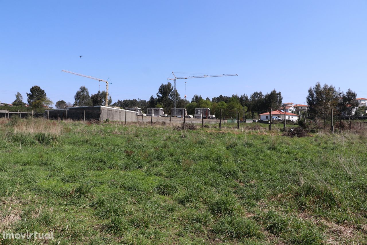 Terreno Para Construção  Venda em Lustosa e Barrosas (Santo Estêvão),L