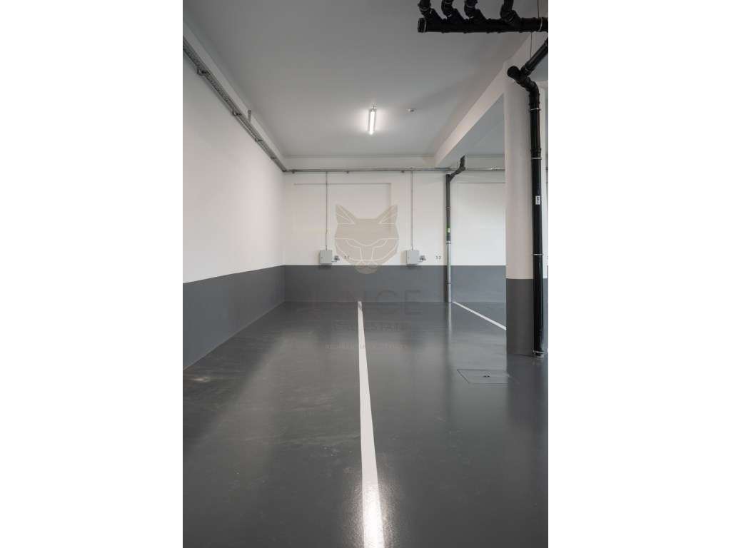 Apartamento T3 duplex no centro da cidade com varanda-25