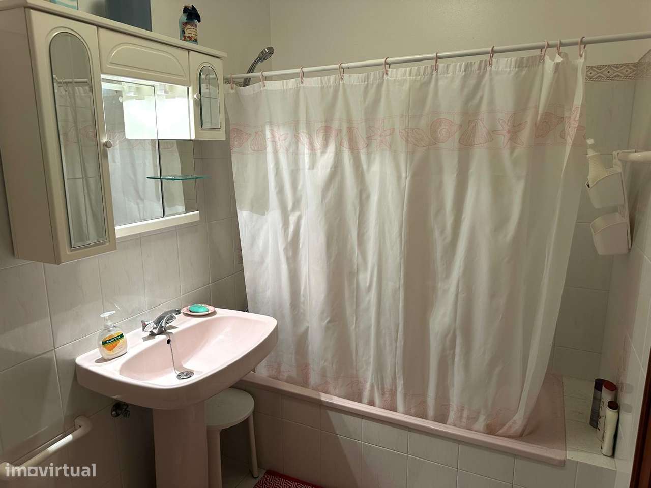 Apartamento T2 + 1-20
