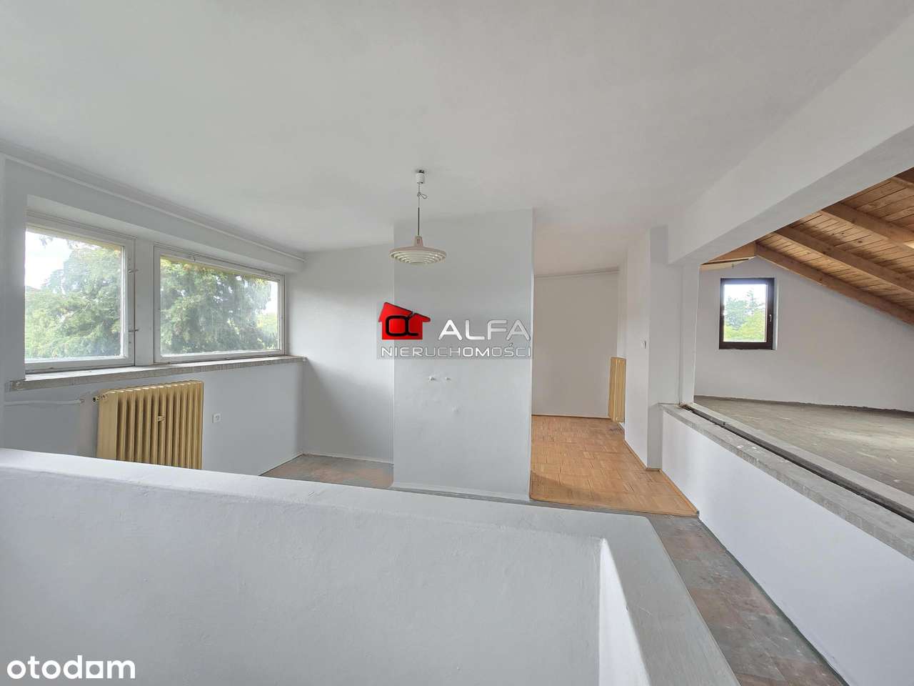 Przestronny dom wolnostojący w okolicach Centrum-4