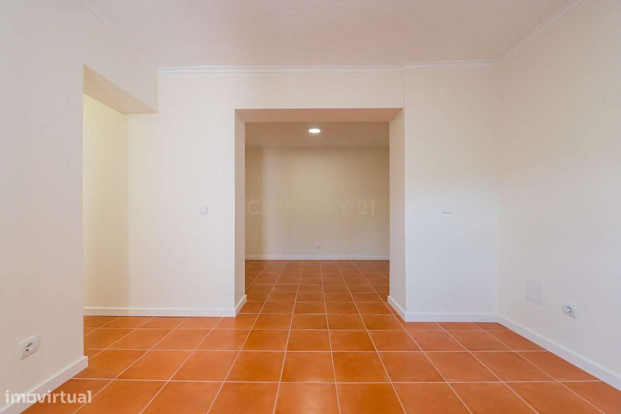 Apartamento para arrendar em Agualva e Mira Sintra - Grande imagem: 2/31