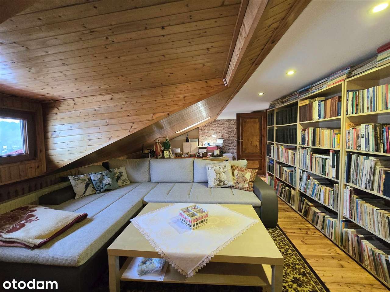 Wolnostojący dom z garażem gotowy do zamieszkania przy lesie-15