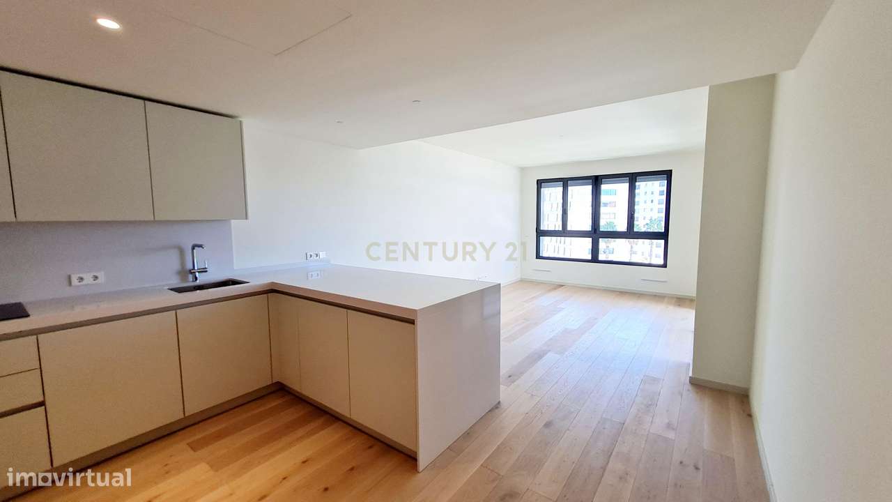 Apartamento T2 com 106 m² para Arrendamento no Condomínio Distrikt — P - Grande imagem: 4/20