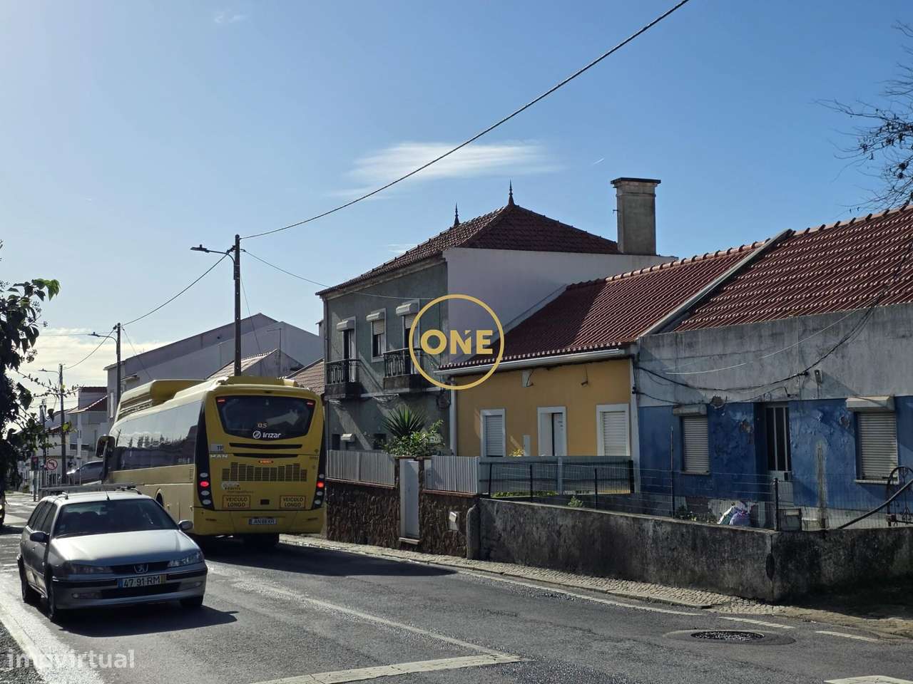 Moradia para Habitação + Comércio-12