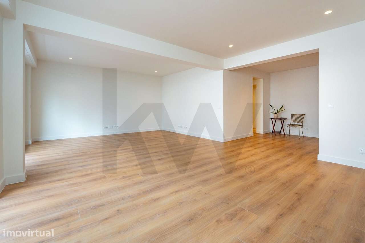 Apartamento T3 Totalmente Renovado | Portela Nascente – Praceta São Lu - Grande imagem: 4/39