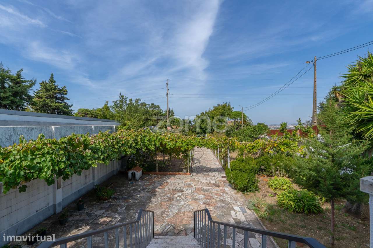 Terreno com 3.100 m² em Algueirão com moradia T3 | Sintra - Grande imagem: 5/48