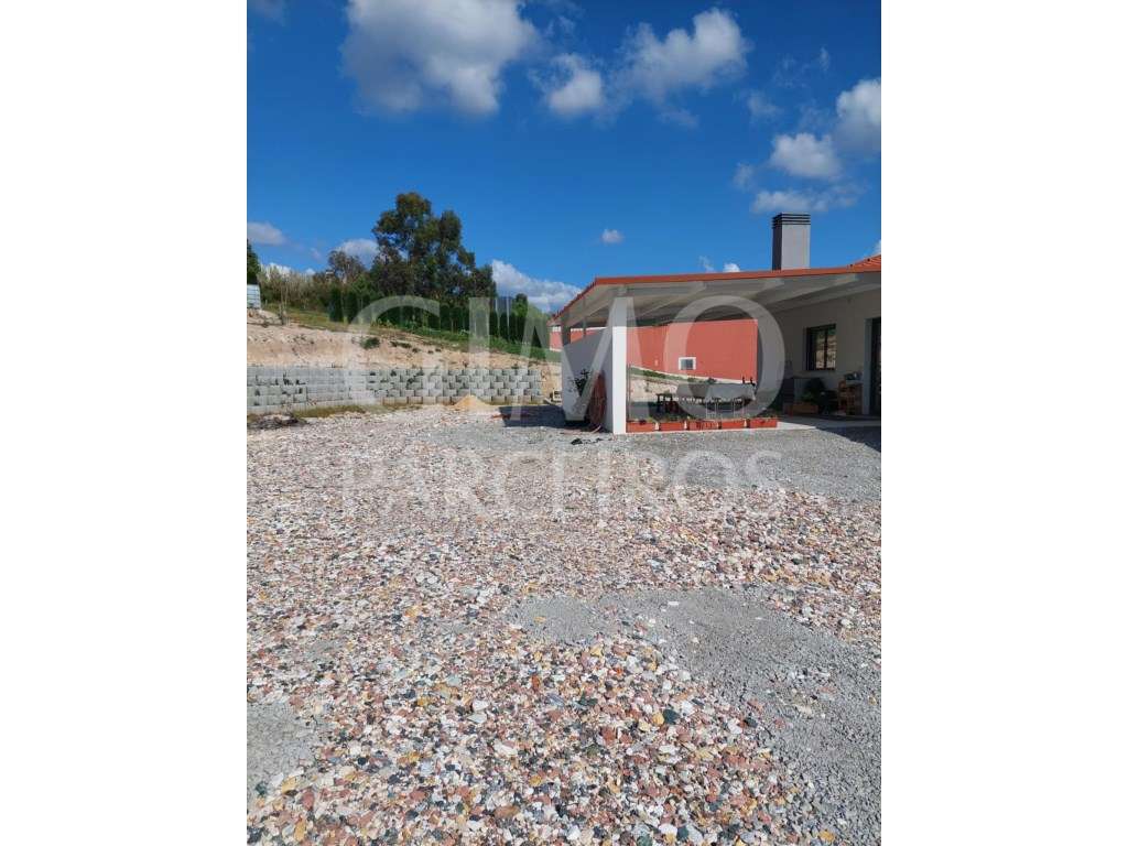 Moradia T3 Moderna e Confortável em Oliveira do Bairro.-19