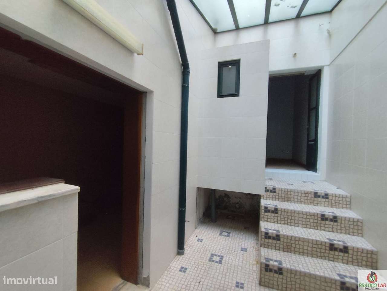 Moradia para restauro no centro na Zona Histórica de Vera Cruz-30