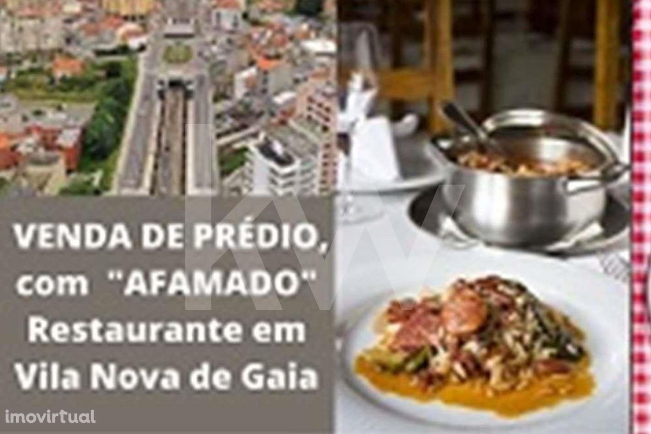 Restaurante típico no centro de Gaia com habitações e terreno. Oportun