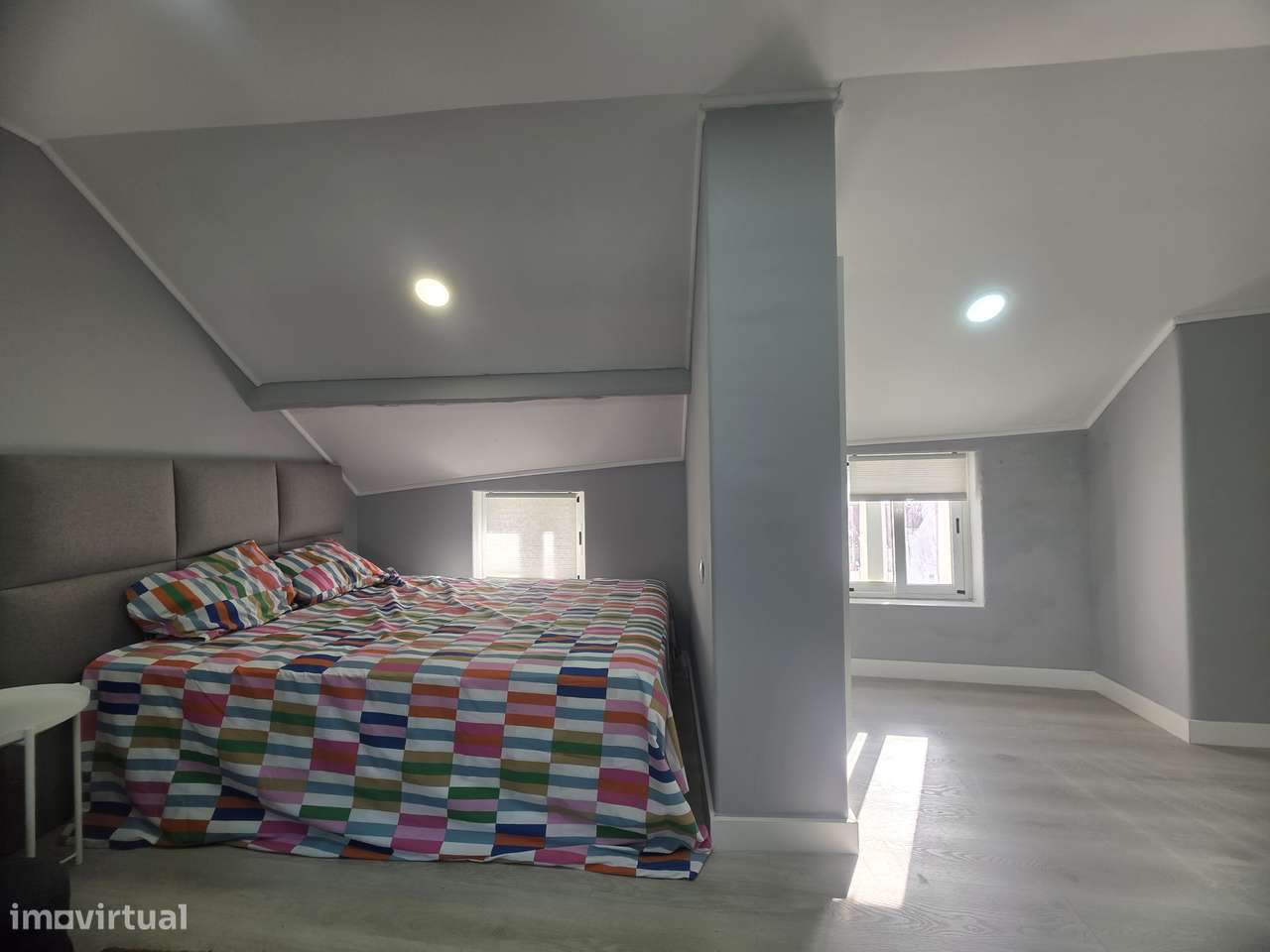 Apartamento T2 Duplex Recuperado - A 70m da Praia do Ouro-46