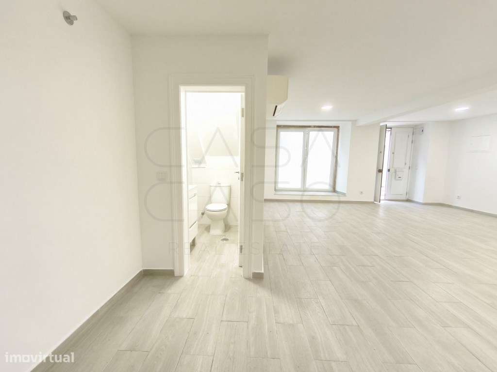 Prédio totalmente remodelado com 3 apartamentos independentes na Ba...-28