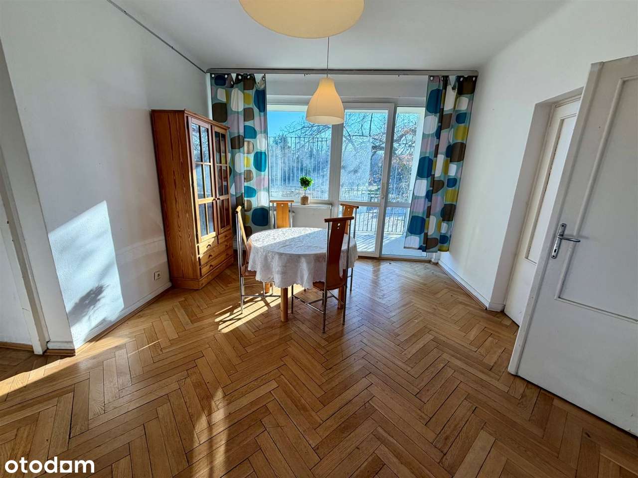 4 pokoje, osiedle Doły, do remontu, garaż-2