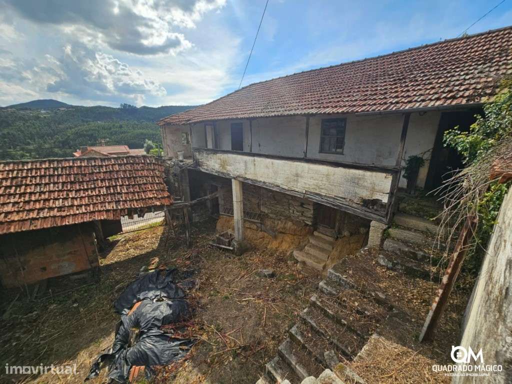 Uma casa por reinventar, 1.827 m² para sonhar, descubra este imóvel!-30