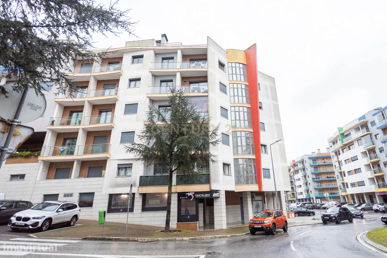 Apartamento T2 Jardim da Amoreira - Grande imagem: 2/24