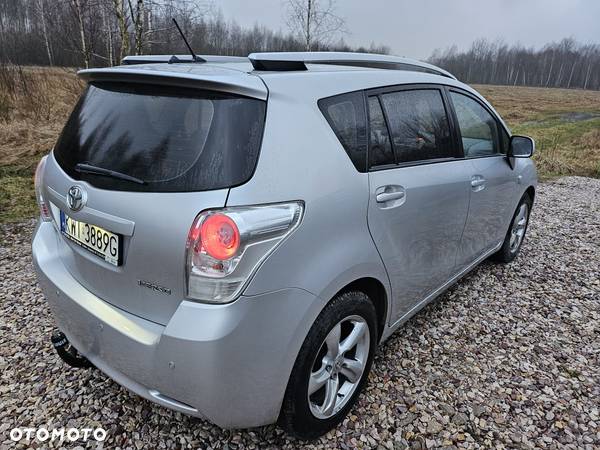 Toyota Verso 2.2 D-CAT Prestige 7os - 5