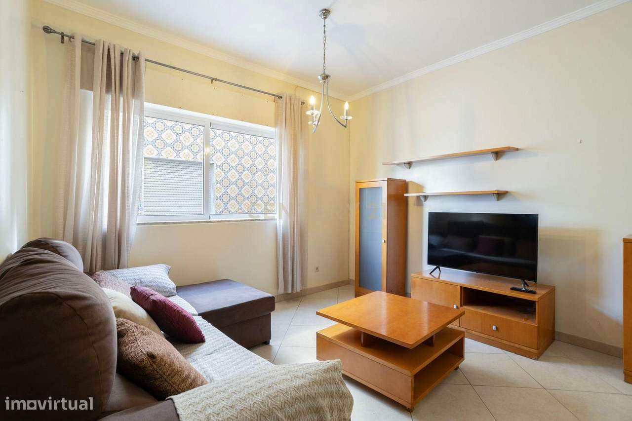 Moradia com duas utilizaçoes independentes - Santa Luzia - Grande imagem: 5/25