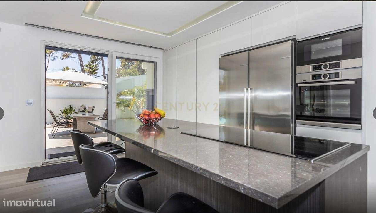 Elegância Moderna - Moradia com Piscina na Aroeira - Grande imagem: 4/29