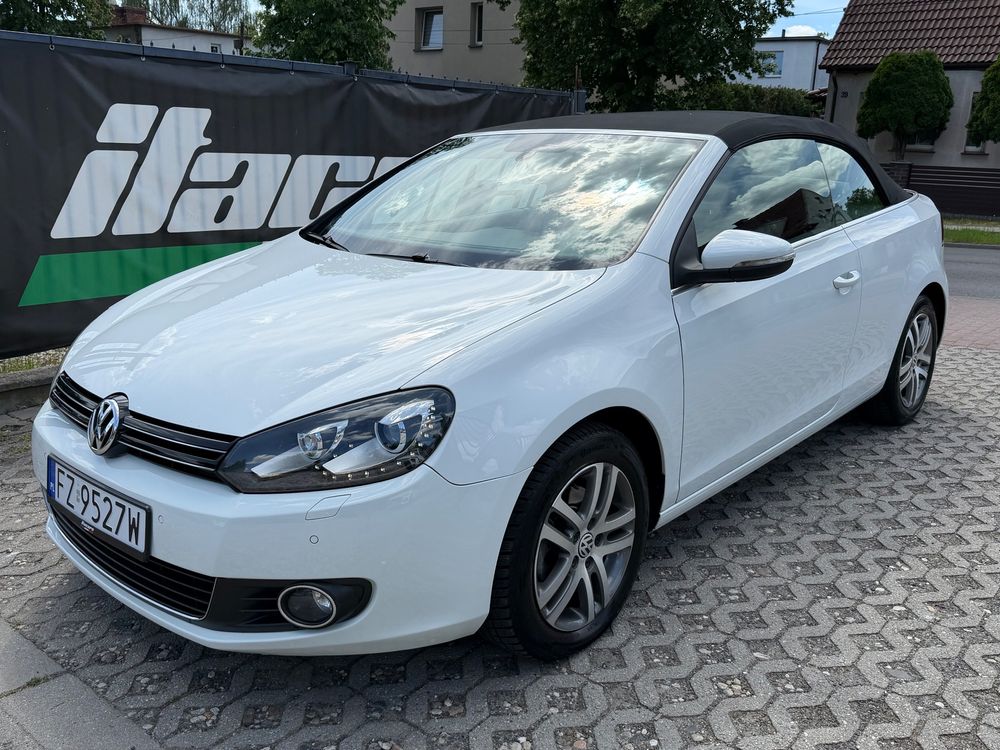 Volkswagen Golf VI 1.6 TDI DPF Highline 2011