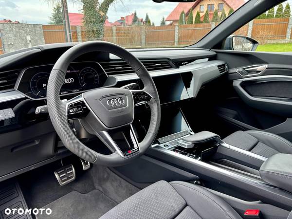 Audi Q8 e-tron 55 Quattro S Line - 7