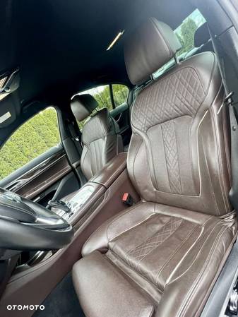 BMW Seria 7 740d xDrive - 22