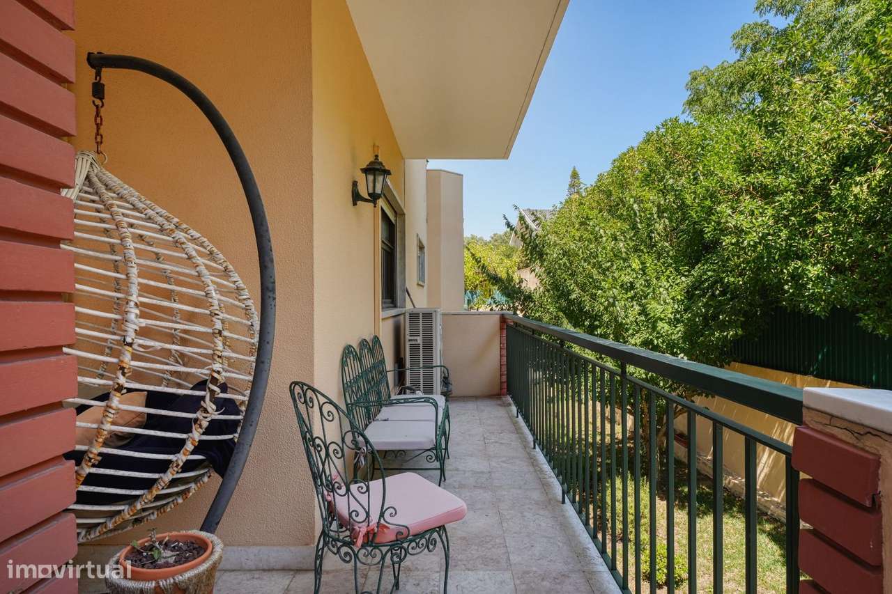 Moradia independente T8 com jardim, pomar e garagem | Nova Oeiras-3