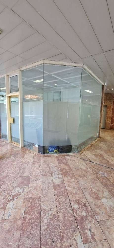 Loja em Excelente Zona com 17m^2 - Shopping Brasília - Grande imagem: 3/11