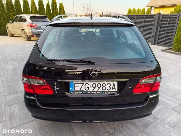 Mercedes-Benz Klasa E 280 T CDI 7G-TRONIC Elegance - 13