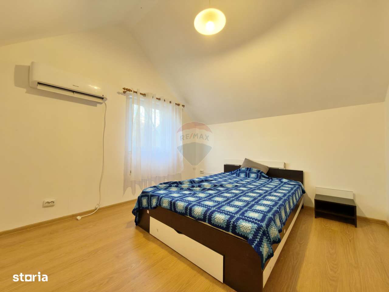 Casă cu 3 camere de vânzare în zona 3 Insule, Arad-0