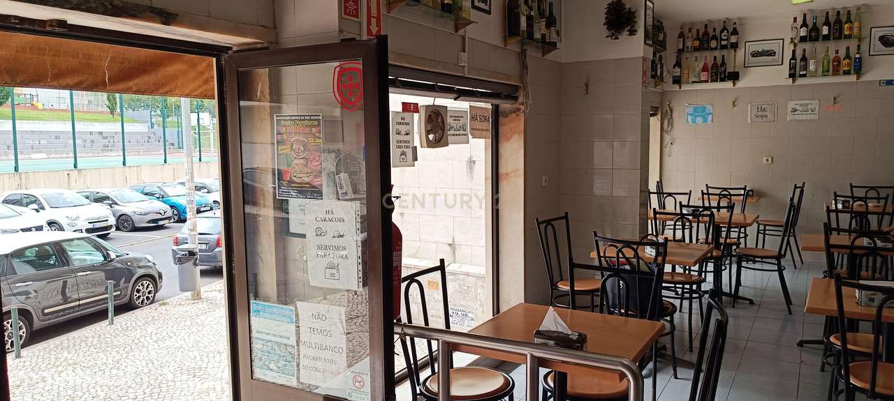 Loja com 2 Pisos no Cacém - Grande imagem: 5/17