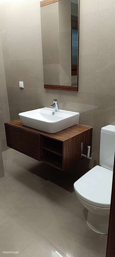 Moradia T4 Isolada na Urbanização do Bonito – Entroncamento-44