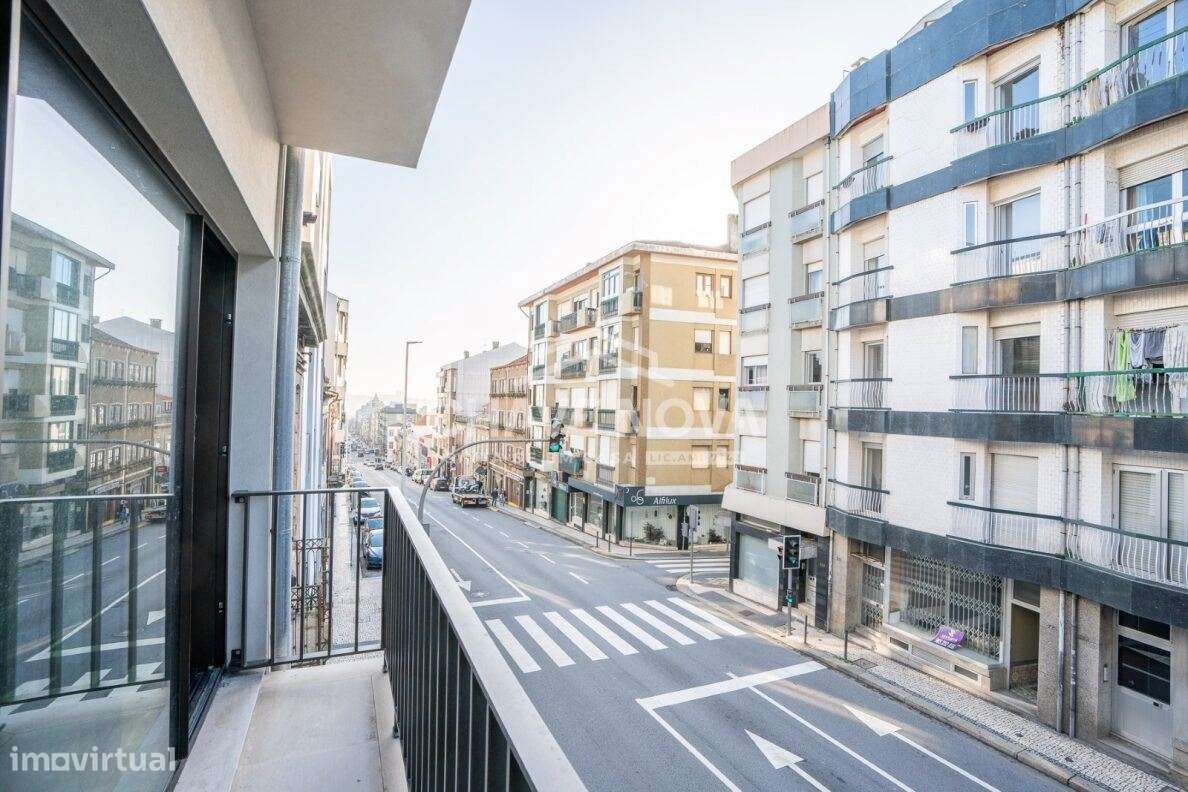 Apartamento T1 mobilado no coração do Porto – Camões 800-6