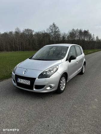 Renault Scenic - 11