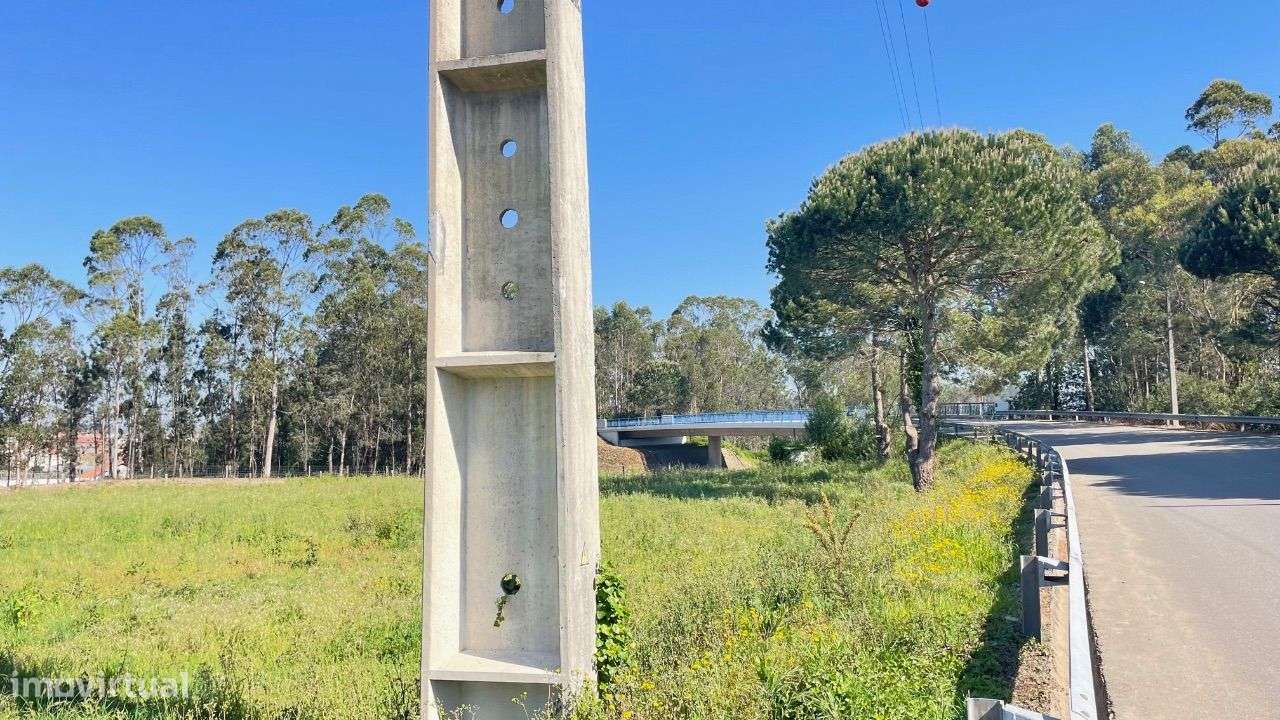 Terreno para construção com bons acessos. - Grande imagem: 5/5