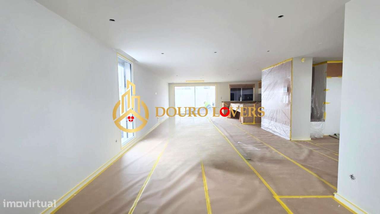 Moradia T4 Nova em Águas Santas - Grande imagem: 5/35