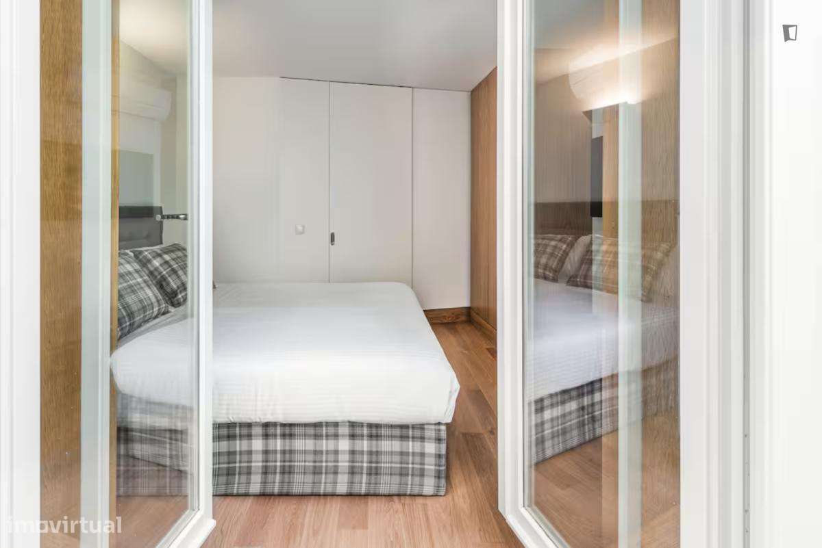 Apartamento com 1 quartos - localizado em Porto - Grande imagem: 5/6