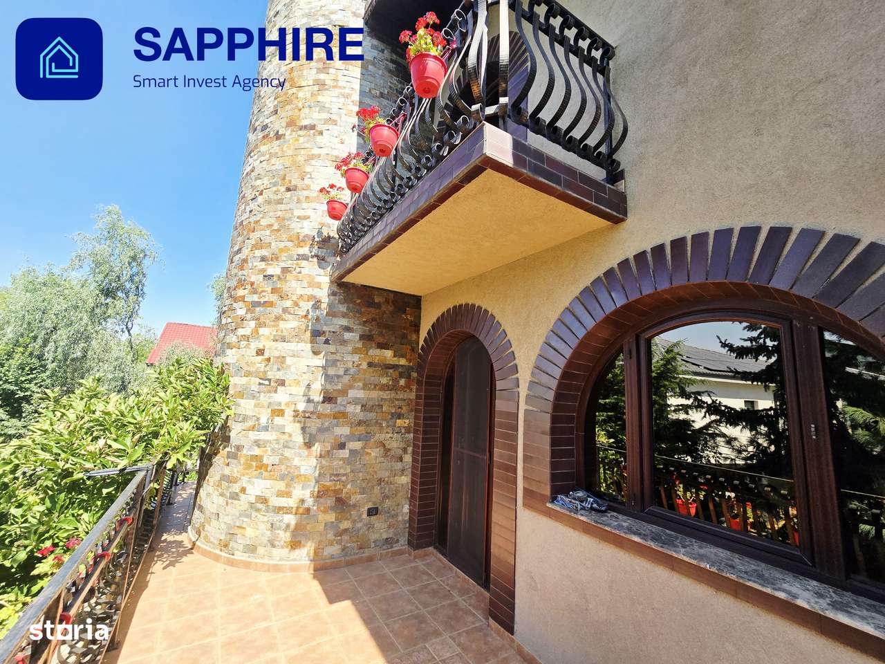 Vilă de lux Otopeni, pentru colecționari, înconjurată de brazi și artă-2