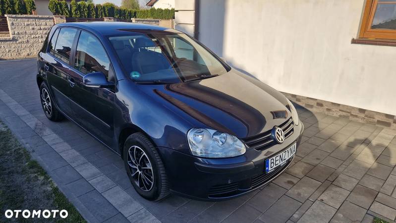 Volkswagen Golf V 1.4 Comfortline - 3