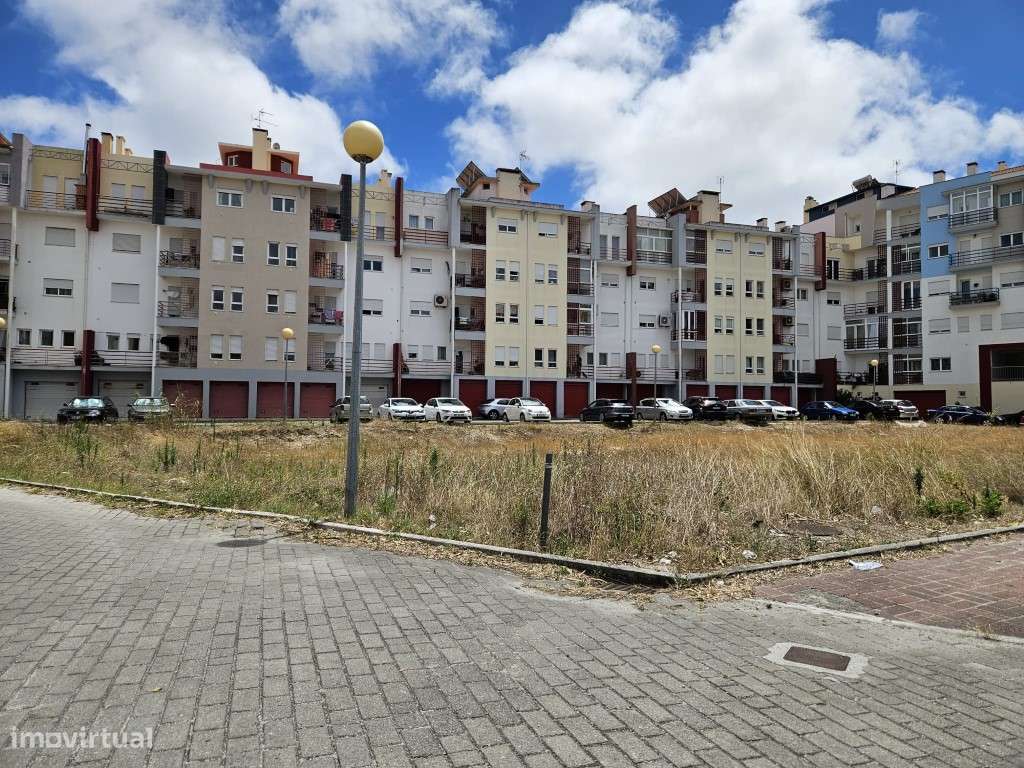 Terreno com PIP em aprovação para uma residência de estudantes - Grande imagem: 4/9