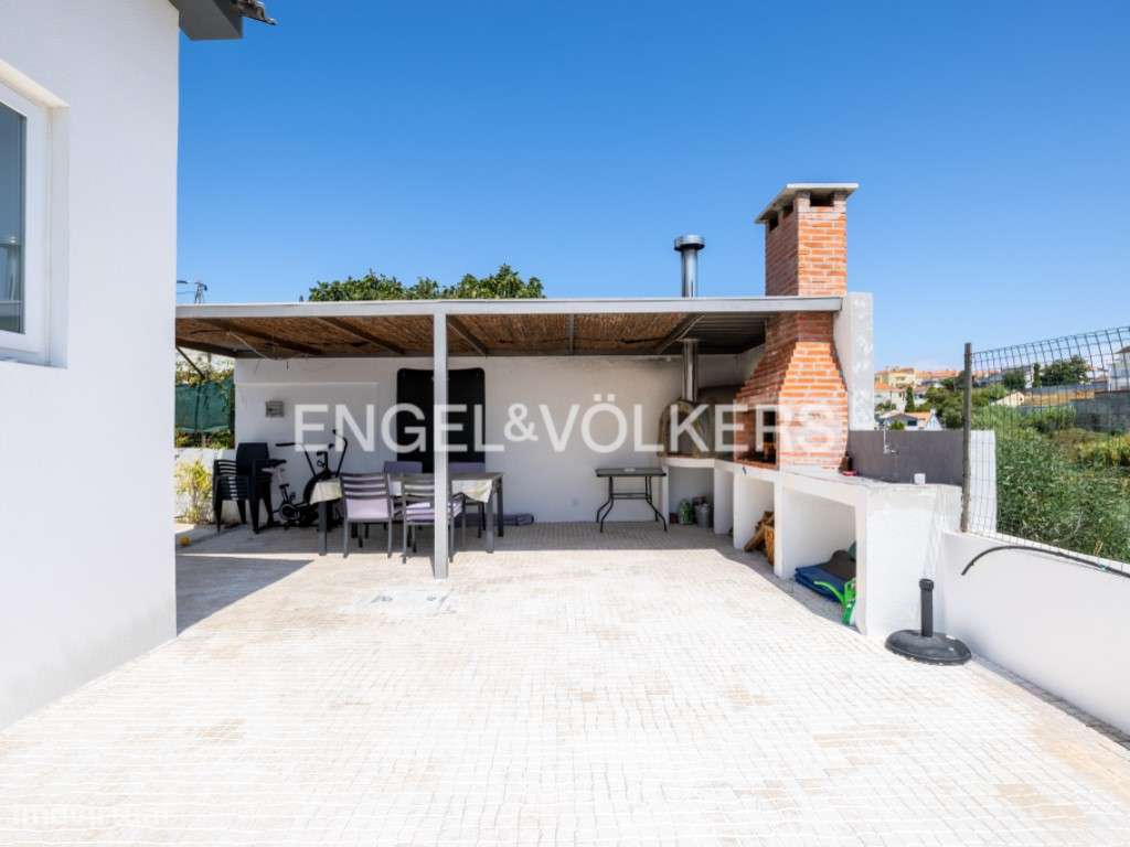 Moradia T4 totalmente remodelada - Quinta de Santa Teresa-31